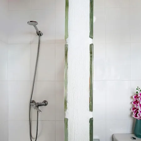 The Wave House - Oceanfront *