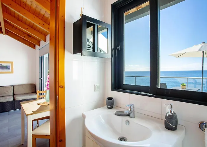 The Wave House - Oceanfront * 滨海雅尔丁